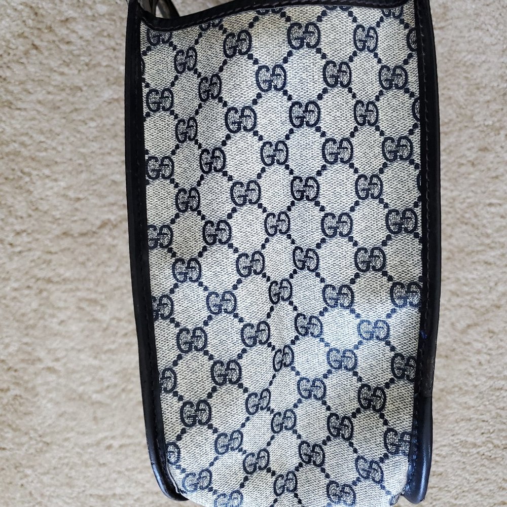 Poor Condition Blue Vintage Gucci Handbag - Picture 11 of 16